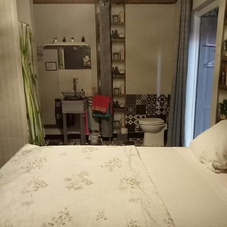 Le Repaire Des Ecureuils Bed and Breakfast Bourg-Argental Buitenkant foto