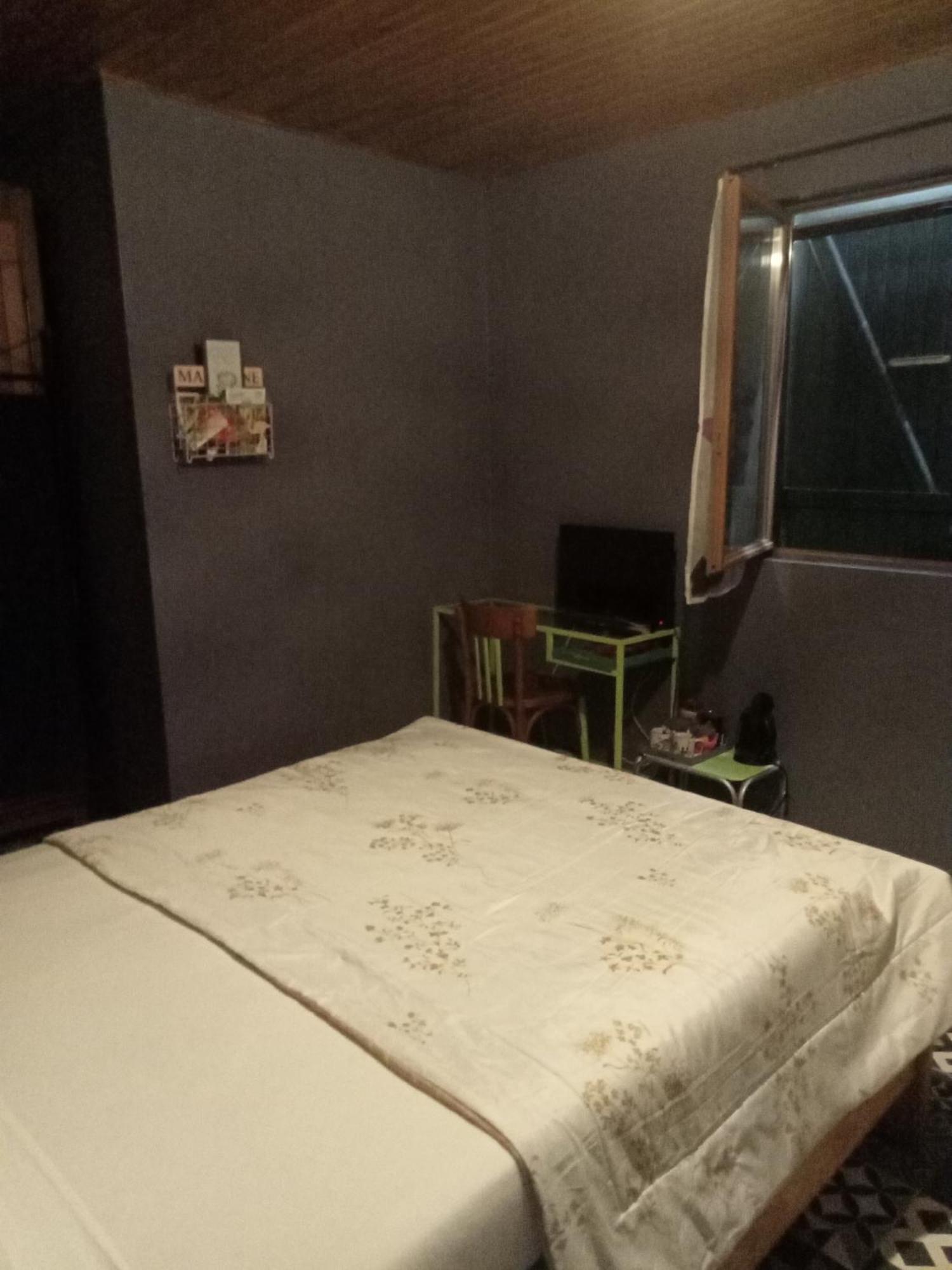 Le Repaire Des Ecureuils Bed and Breakfast Bourg-Argental Buitenkant foto